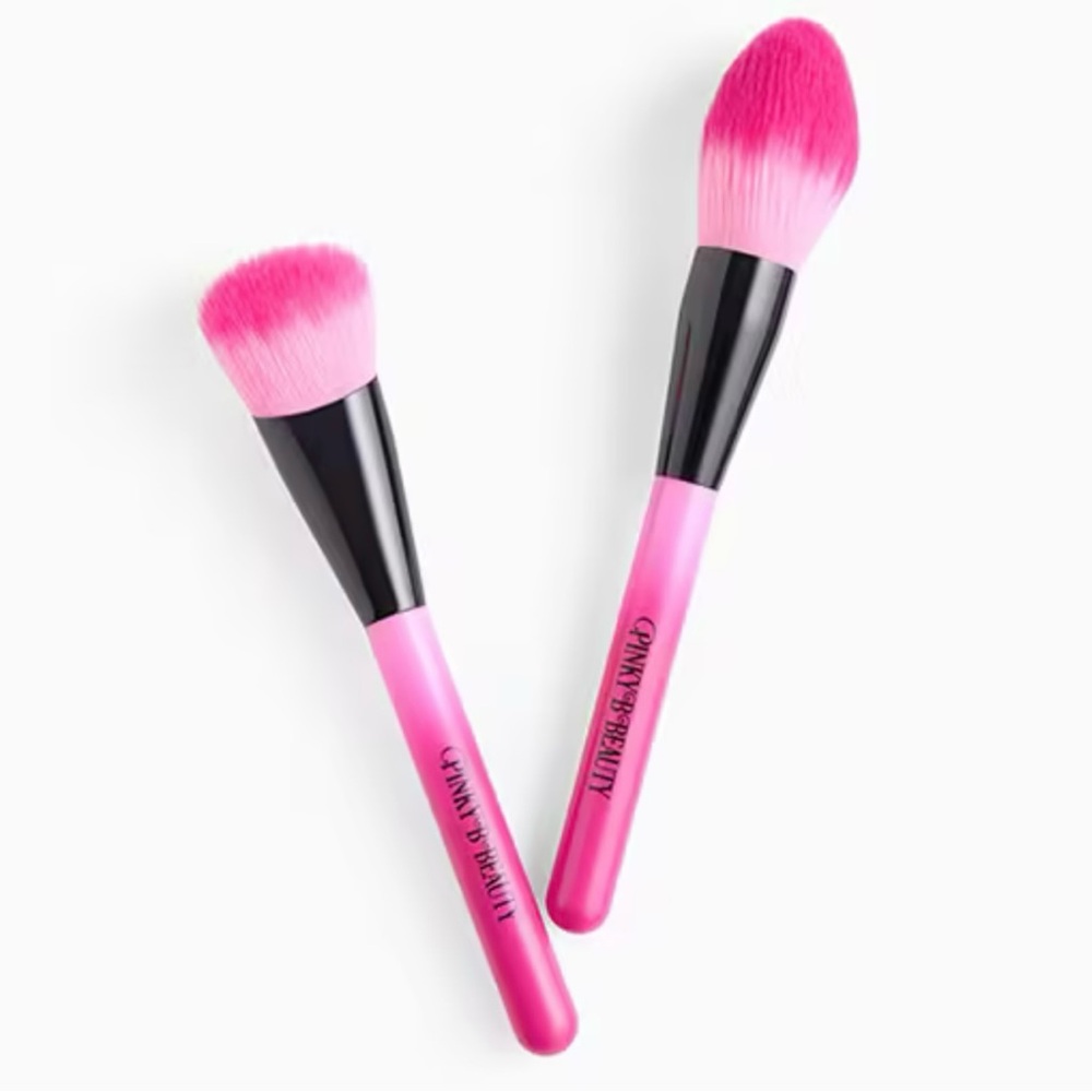 NWT Pinky B Cosmetics “Pretty In Pink” Brush Set